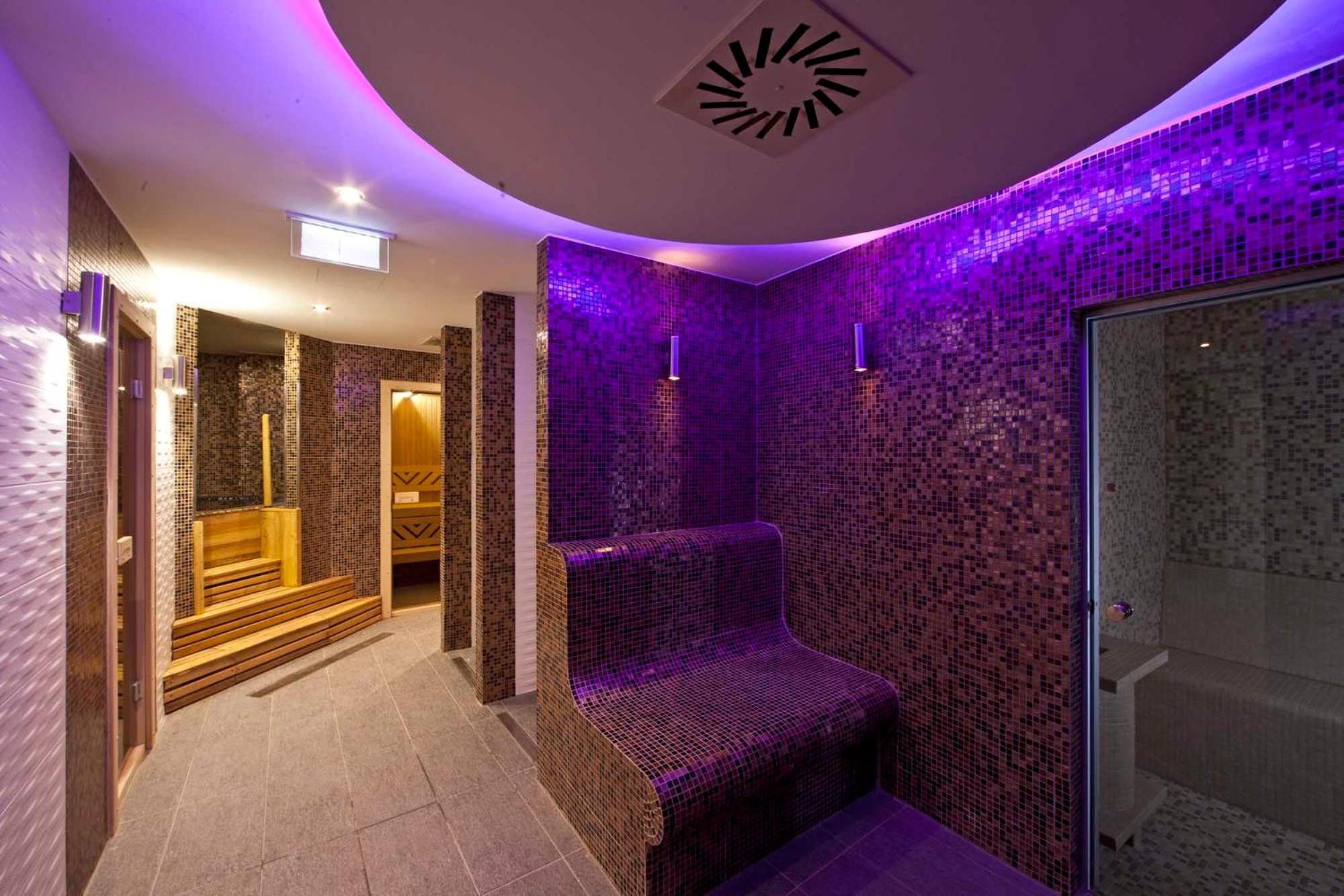 To Wellness Hotel Bank  Exterior photo